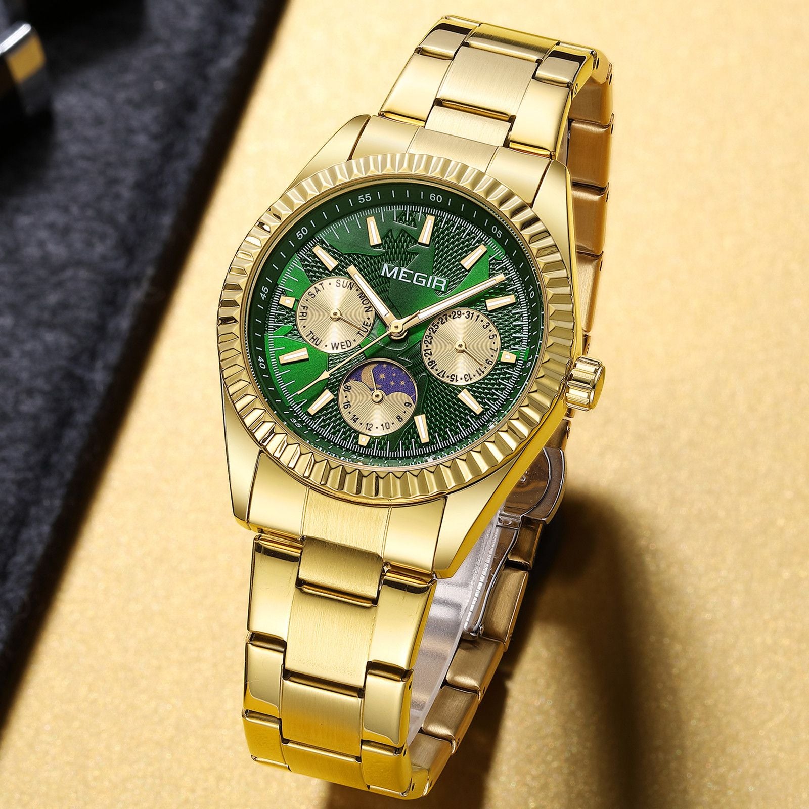 MEGIR Business Men Watch Waterproof Luminous Man Casual Quartz Wristwatch Clock Calendar Week Display Relogio Masculino 1102-3
