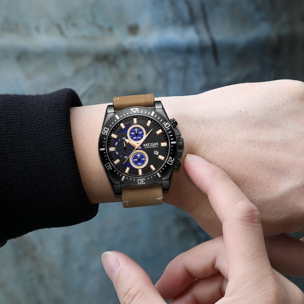 MEGIR Fashion Watches for Men Leather Strap Sport Military Wristwatch Man Quartz Watch Waterproof Chronograph with Calendar 2132-3